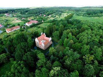 Фотографии Отели типа «постель и завтрак» Zamek na wodzie w Wojnowicach г. Wojnowice (Польша) №2 Фото Отели типа «постель и завтрак» Zamek na wodzie w Wojnowicach г. Wojnowice 2